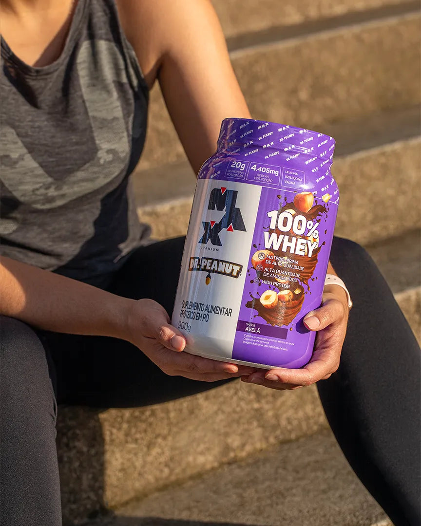 Whey Protein Max Titanium 100% – Sabor Avellana Dr. Peanut
